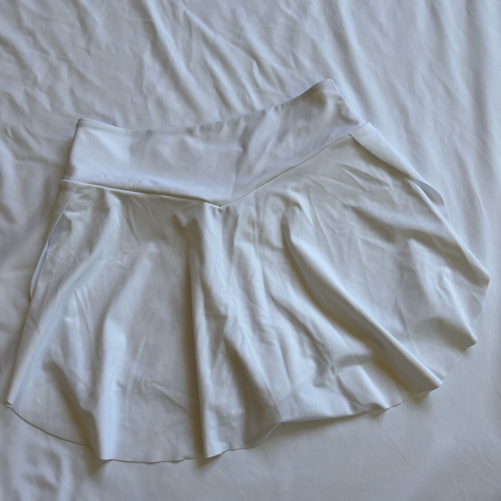 Elegant White Women's Athletic Skirt